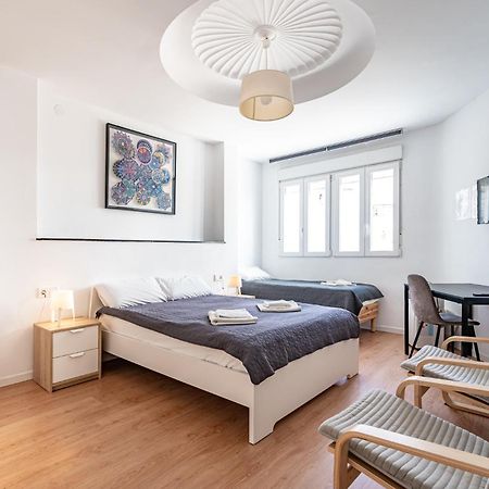 Versus Rooms Valencia Bagian luar foto